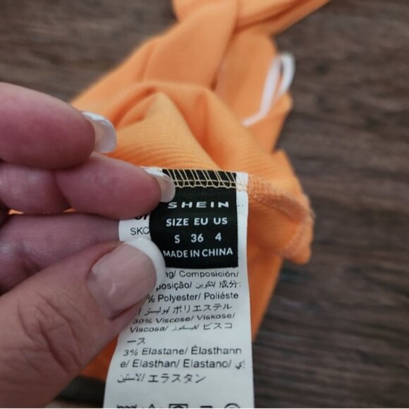 Shein orange top - Picture 2 of 2